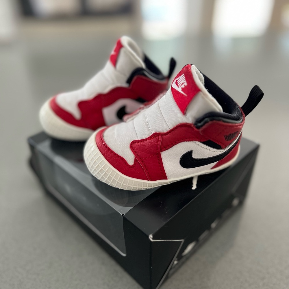 Jordan 1 Chicago crib bootie